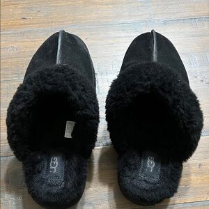 UGG Women's Disquette Cozy Black Slippers Size 8
